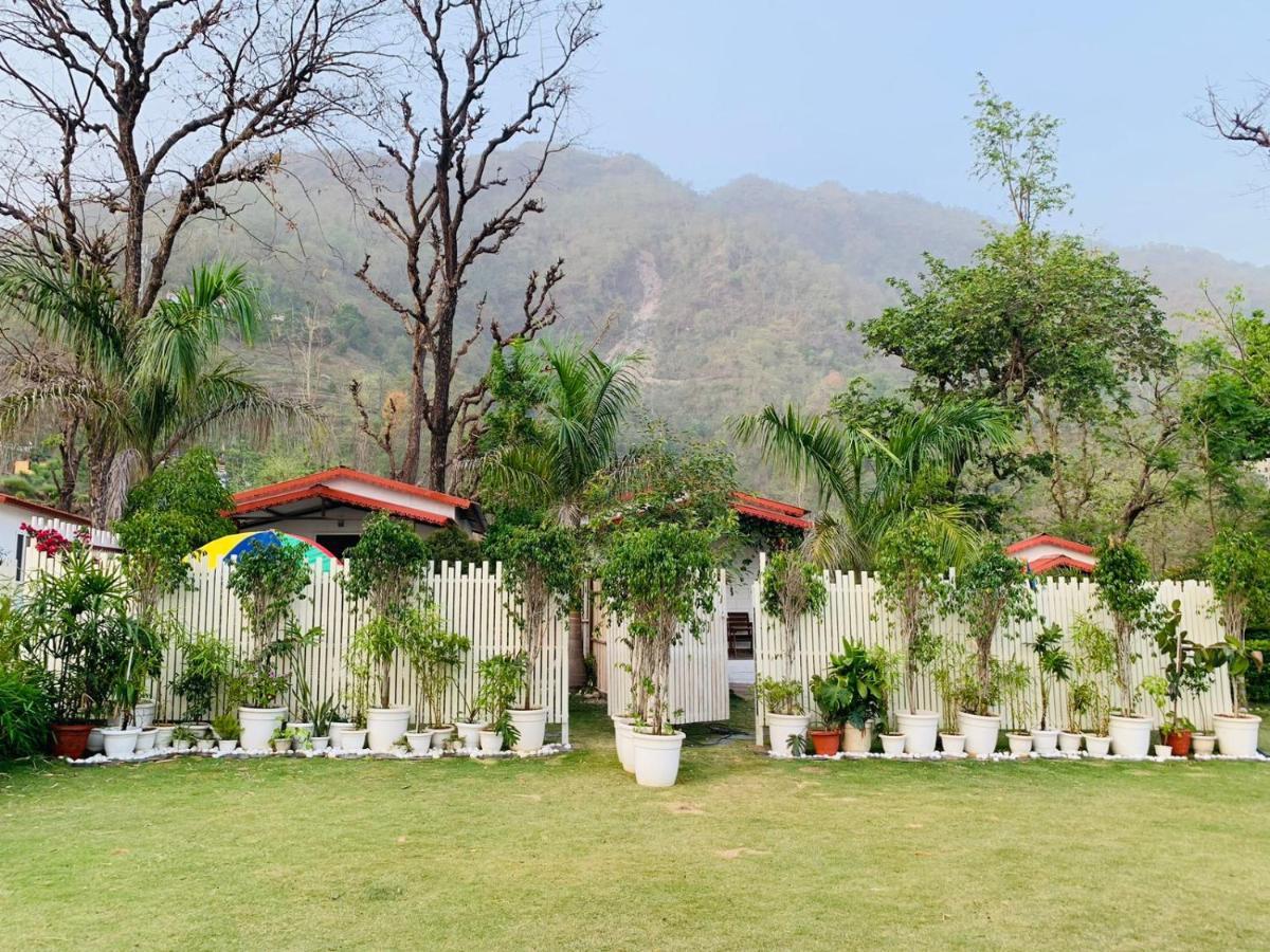 Neer Ganga Resorts Rishīkesh Exteriör bild